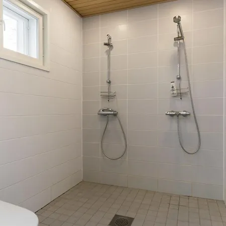 בית נופש Urho By Interhome Loyto